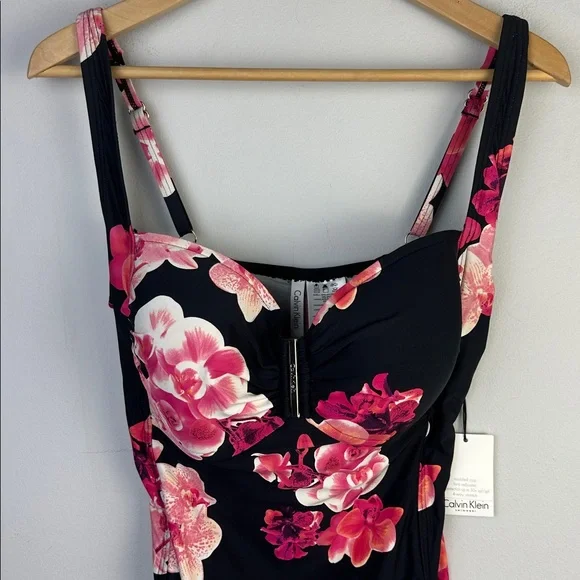 NEW Calvin Klein Full Coverage One Piece Swimsuit 14 Molded Cups Adjustable Bra